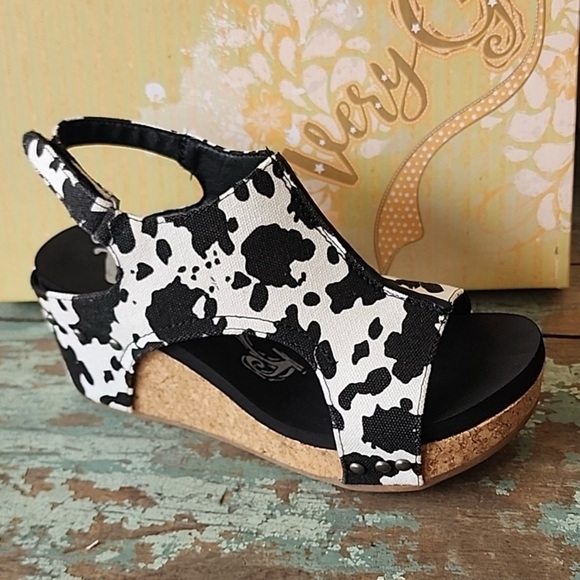 New Very G Justice Black Cow
Print Wedge. Size 6 - Picture 3 of 5